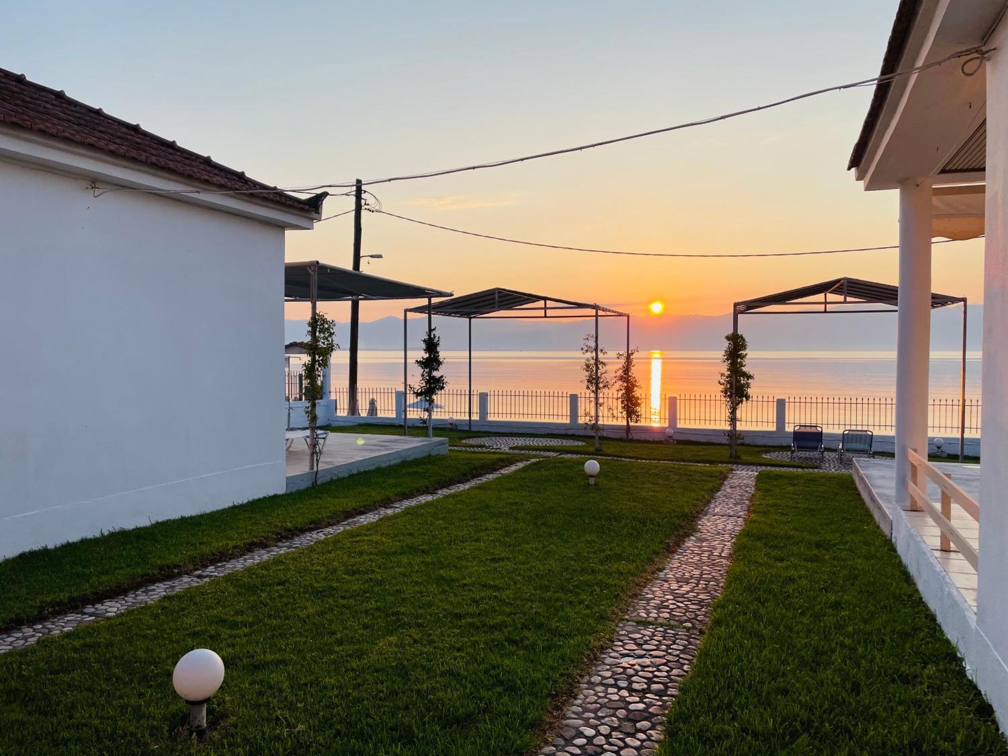 Seaside Bungalows Petalídhion Extérieur photo